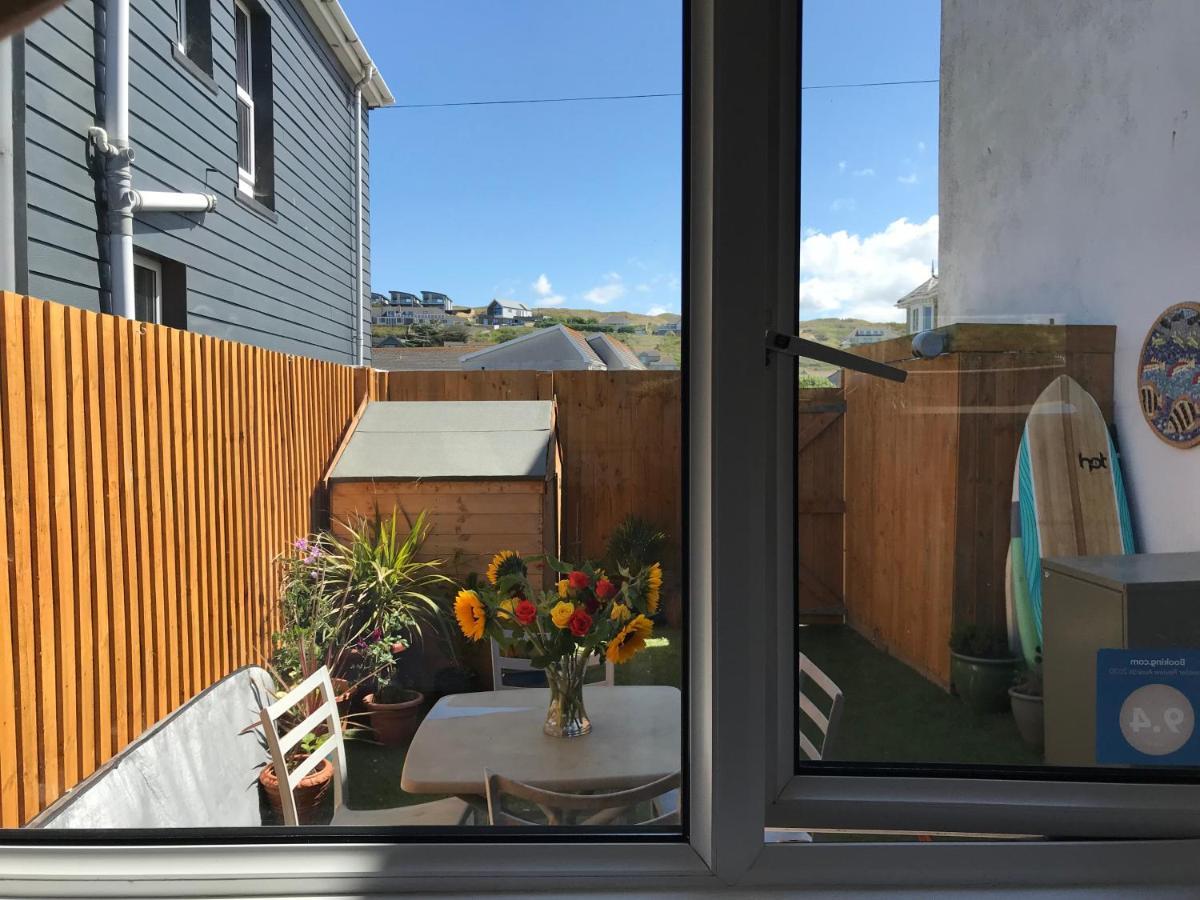 Flat Rocks, With Parking, 100M From Beach Apartment Perranporth Exterior foto