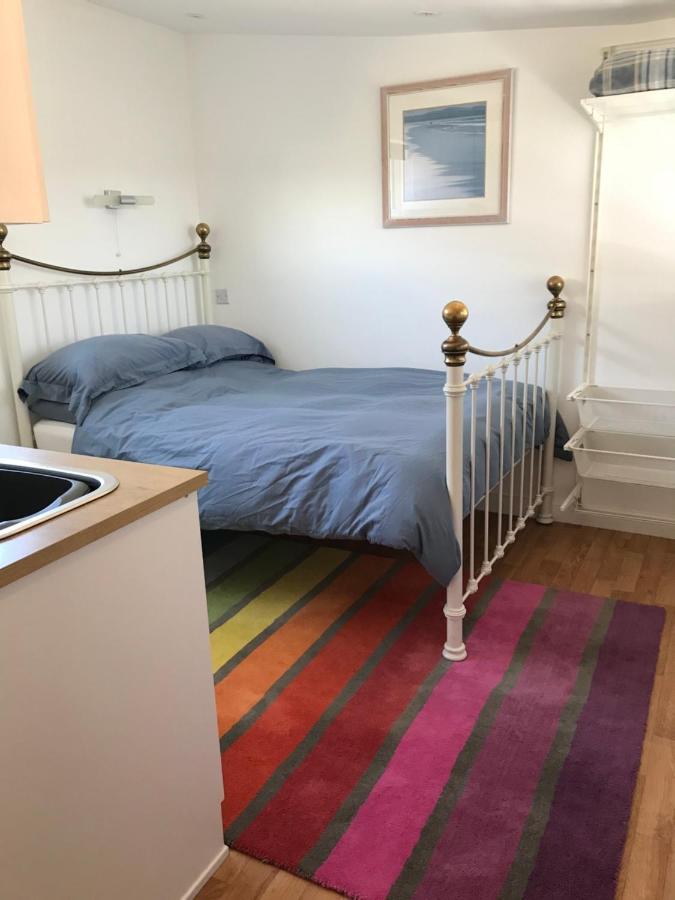 Flat Rocks, With Parking, 100M From Beach Apartment Perranporth Exterior foto